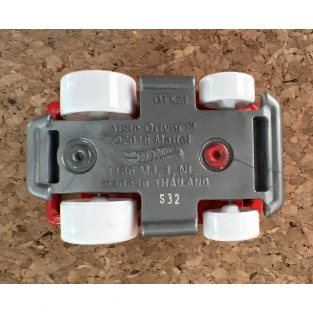 Hot Wheels Aisle Driver‎ Target Shopping Cart 2016